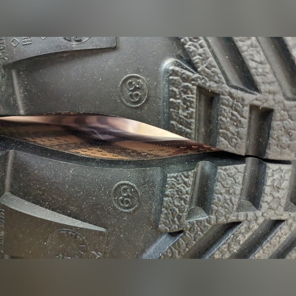 Burberry Rainboots Haymarket Classic Check size 39 (US women's 9) - Picture 2 of 13